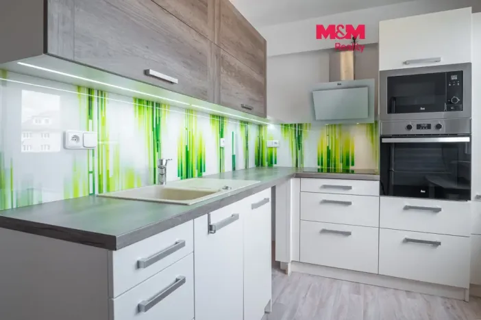 Pronájem bytu 2+1, Strakonice - Strakonice II, Bezděkovská, 52 m2