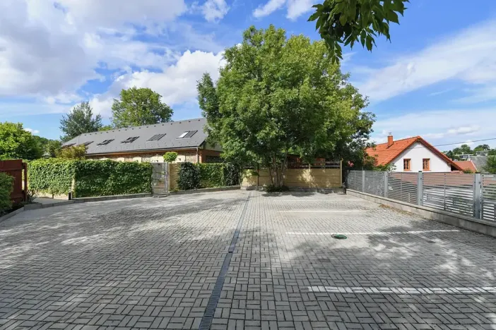 Prodej rodinného domu, Praha - Benice, Na koupaliště, 144 m2
