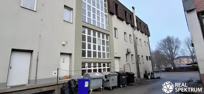 Pronájem obchodního prostoru, Boskovice, nám. Dr. Snětiny, 120 m2