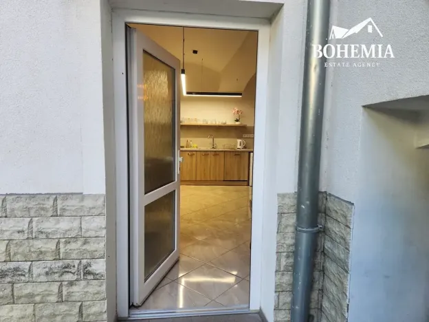 Prodej bytu 4+1, Teplice, U Hadích lázní, 105 m2