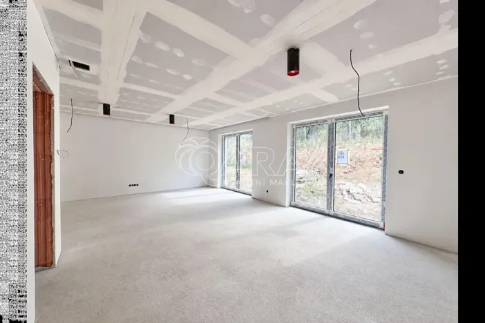 Prodej rodinného domu, Kamenice, Benešovská, 159 m2