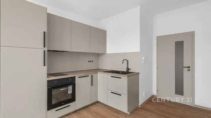 Pronájem bytu 1+kk, Milovice, 29 m2