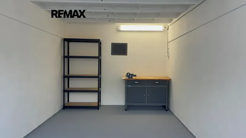 Pronájem garáže, Slaný, 20 m2