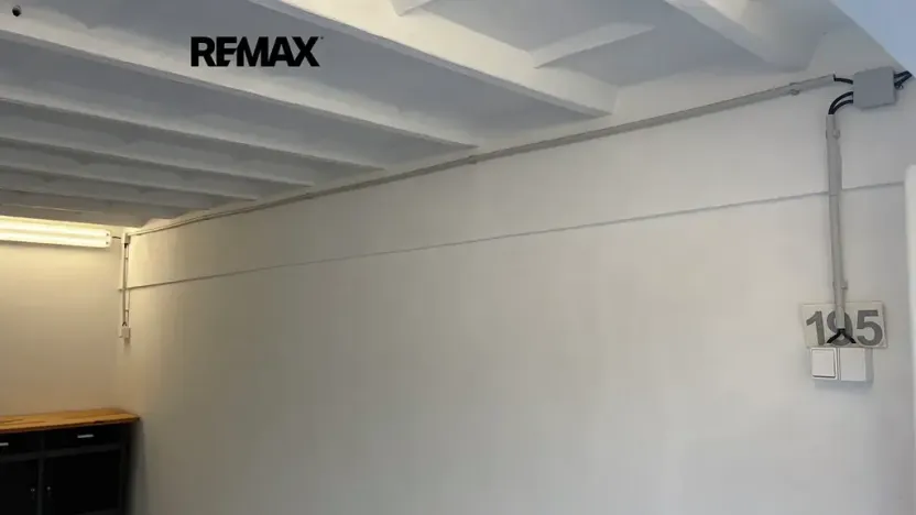 Pronájem garáže, Slaný, 20 m2