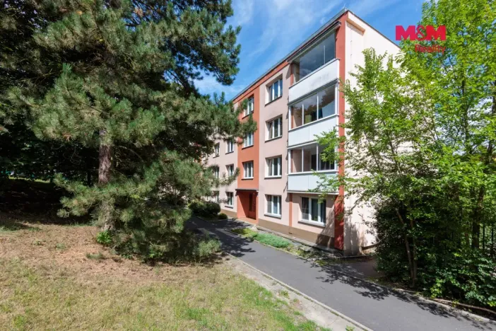 Pronájem bytu 3+1, Karlovy Vary - Stará Role, Hlávkova, 67 m2
