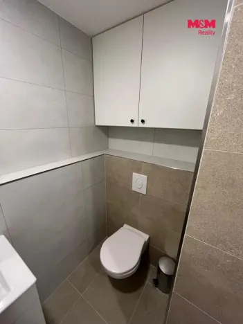 Pronájem bytu 3+1, Karlovy Vary - Stará Role, Hlávkova, 67 m2