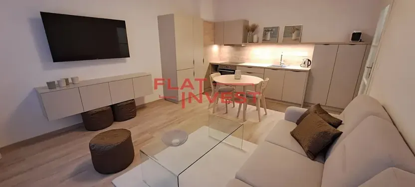 Pronájem bytu 2+kk, Praha - Bubeneč, Čechova, 60 m2