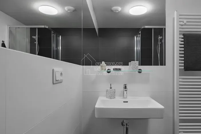 Pronájem bytu 1+kk, Praha - Střížkov, Střížkovská, 46 m2