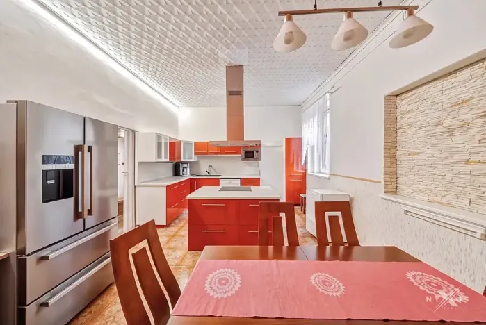 Prodej vícegeneračního domu, Vejprty, náměstí T. G. Masaryka, 932 m2
