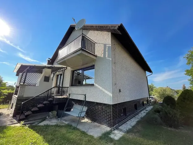 Pronájem rodinného domu, Bříšťany, 230 m2