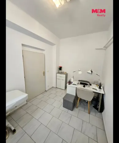 Pronájem obchodního prostoru, Praha - Nusle, Bohuslava ze Švamberka, 35 m2