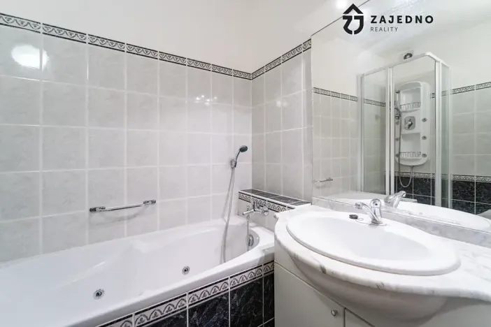 Pronájem bytu 4+1, Brno, Uzbecká, 79 m2