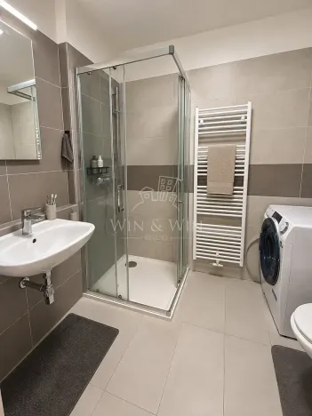 Prodej bytu 2+kk, Jince, Zborovská, 56 m2