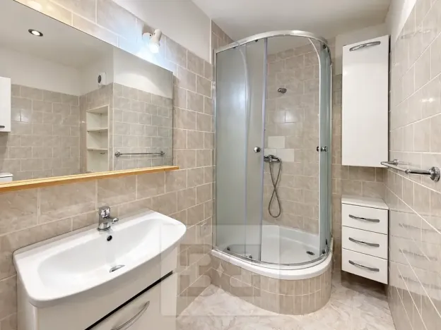 Pronájem bytu 2+kk, Praha - Hloubětín, Slévačská, 48 m2