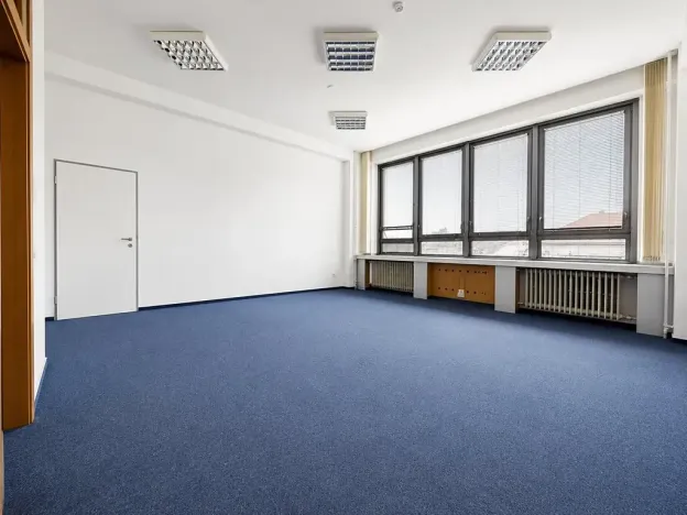 Pronájem kanceláře, Brno, Šujanovo náměstí, 95 m2