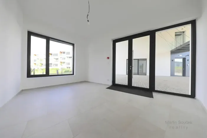 Prodej obchodního prostoru, Praha - Hlubočepy, Dostalové, 19 m2