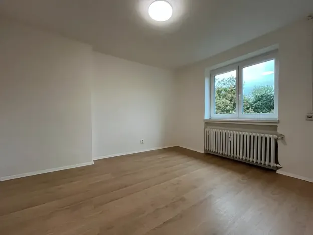 Pronájem bytu 1+1, Třinec, Komenského, 27 m2