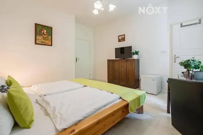 Prodej obchodního prostoru, Český Krumlov, Chvalšinská, 522 m2