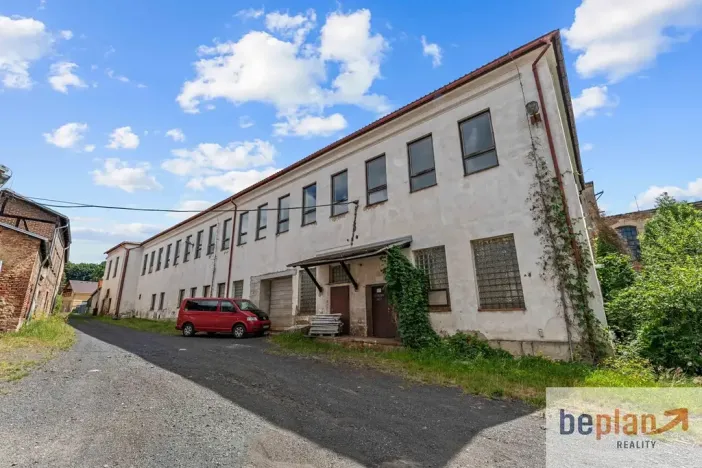 Prodej obchodního prostoru, Varnsdorf, Dvořákova, 7660 m2