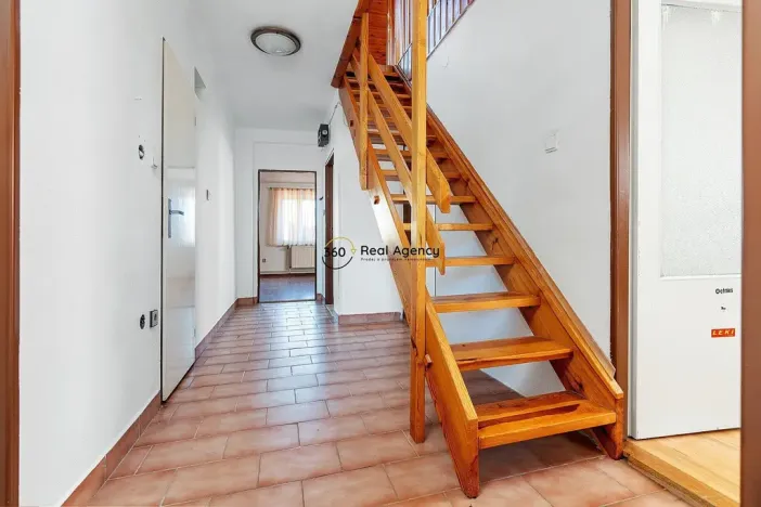 Prodej obchodního prostoru, Kamenice nad Lipou, Masarykova, 390 m2