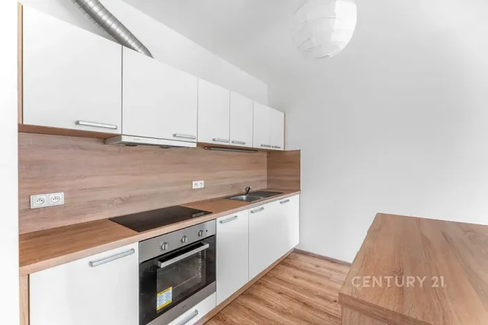 Prodej bytu 1+kk, Praha - Háje, Loosova, 34 m2