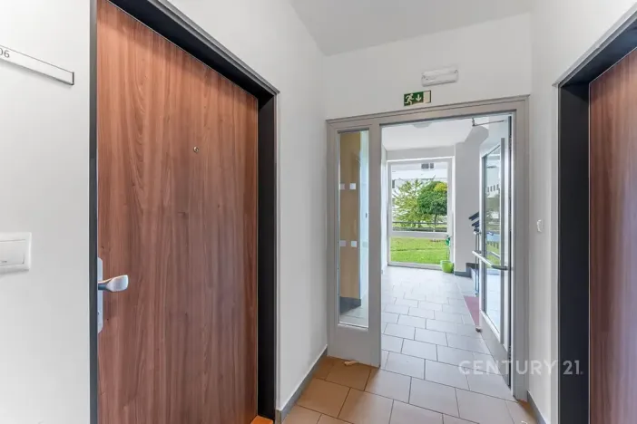 Prodej bytu 1+kk, Praha - Háje, Loosova, 34 m2