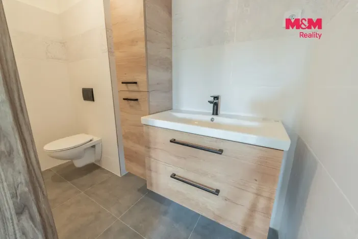 Prodej rodinného domu, Králův Dvůr, Fibichova, 97 m2