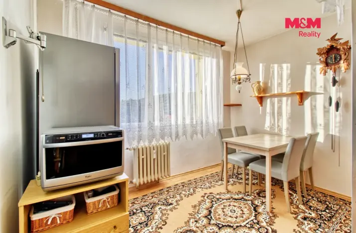 Prodej bytu 3+1, Chomutov, Bezručova, 80 m2