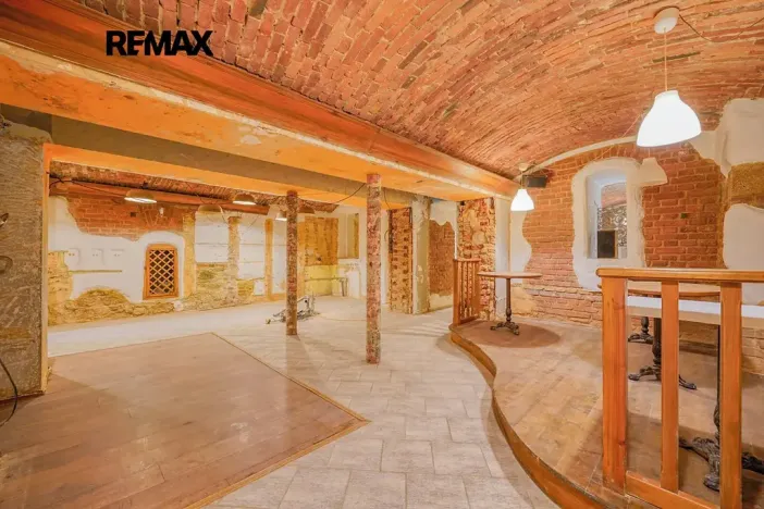Pronájem obchodního prostoru, Plzeň, Bedřicha Smetany, 312 m2