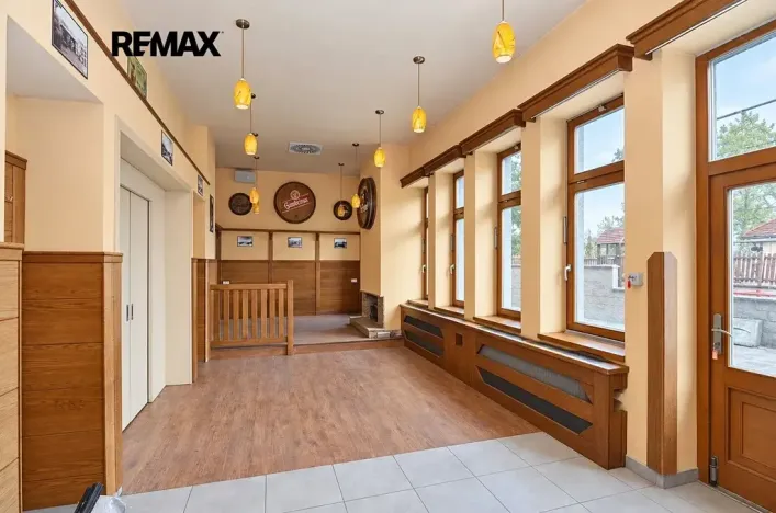 Prodej obchodního prostoru, Beroun, Třída Míru, 456 m2