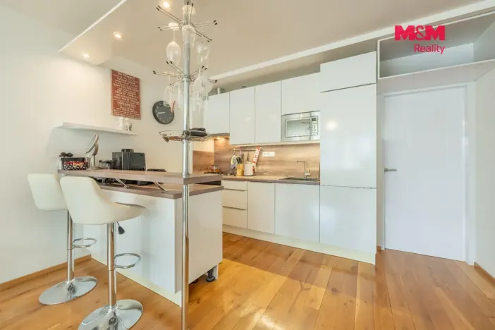 Pronájem bytu 2+kk, Praha - Smíchov, Na bělidle, 64 m2