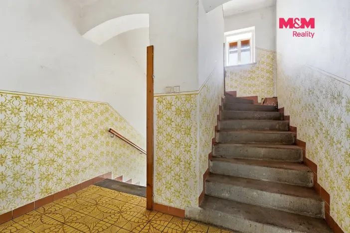 Prodej rodinného domu, Dvůr Králové nad Labem, Nerudova, 150 m2