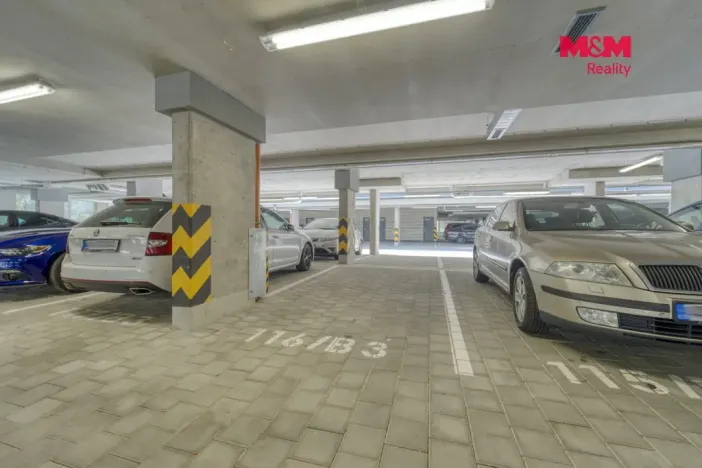 Prodej bytu 1+kk, Praha - Prosek, Čakovická, 27 m2