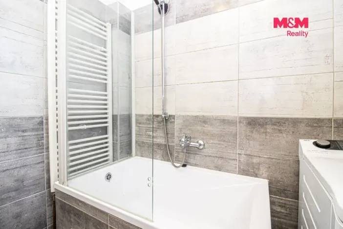 Prodej bytu 2+kk, Pardubice - Zelené Předměstí, Devotyho, 53 m2