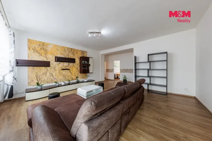 Prodej bytu 2+1, Hranice, Vítězná, 63 m2