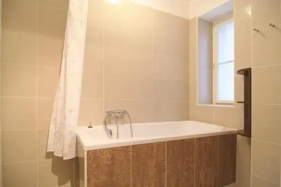 Pronájem bytu 4+1, Praha - Vinohrady, Belgická, 114 m2