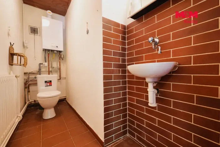 Prodej rodinného domu, Buková, 172 m2