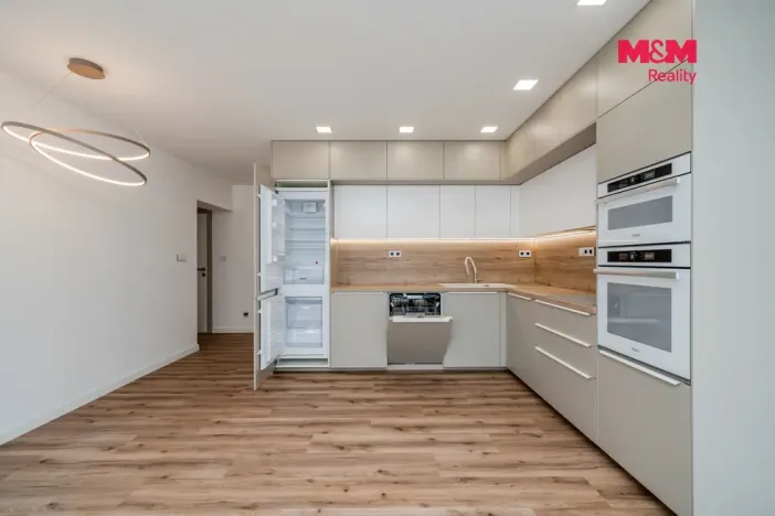 Prodej bytu 4+kk, Ostrava - Poruba, Alžírská, 78 m2