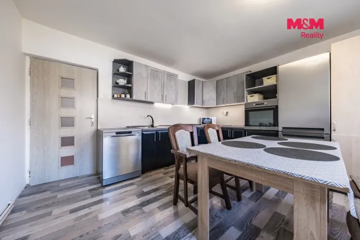 Prodej rodinného domu, Bobnice, Průběžná, 108 m2