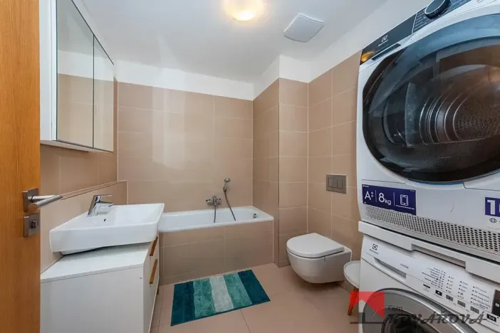 Prodej bytu 3+kk, Praha - Modřany, Provázkova, 95 m2