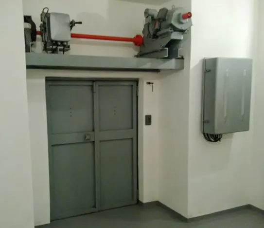 Prodej skladu, Praha - Bubeneč, Šestidomí, 6 m2
