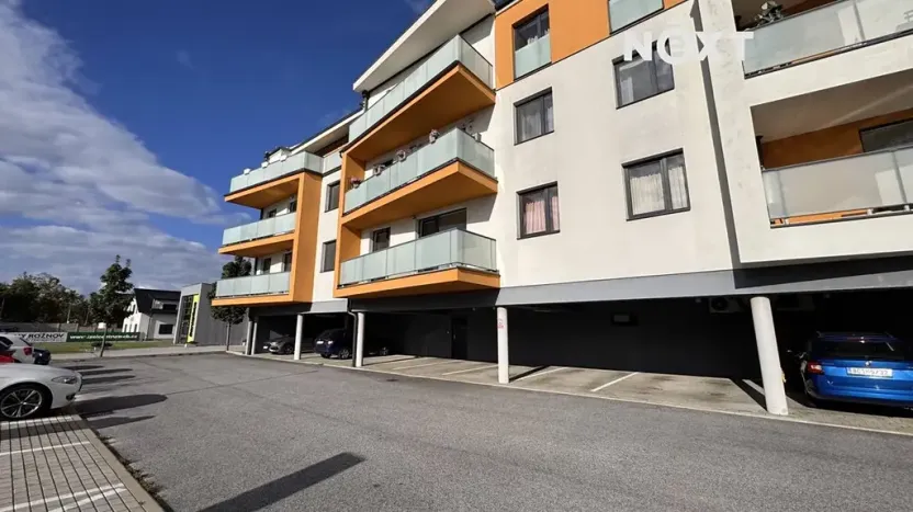 Pronájem bytu 3+kk, České Budějovice, Stradonická, 69 m2