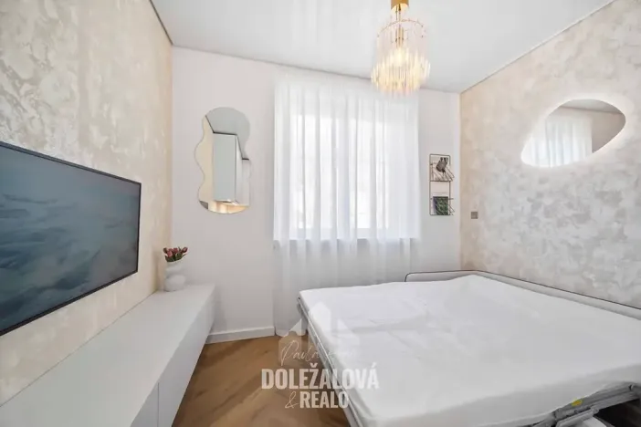 Prodej bytu 1+kk, Praha - Strašnice, Kralická, 25 m2