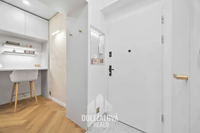 Prodej bytu 1+kk, Praha - Strašnice, Kralická, 25 m2