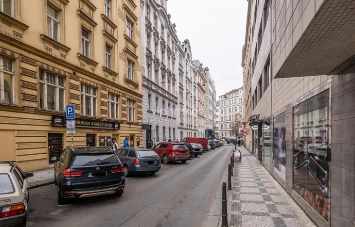 Pronájem bytu 3+kk, Praha - Nové Město, Odborů, 80 m2