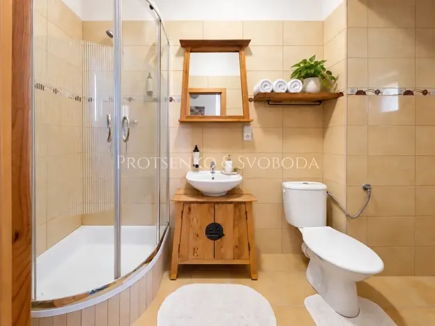 Prodej ubytování, Hluboká nad Vltavou, 174 m2