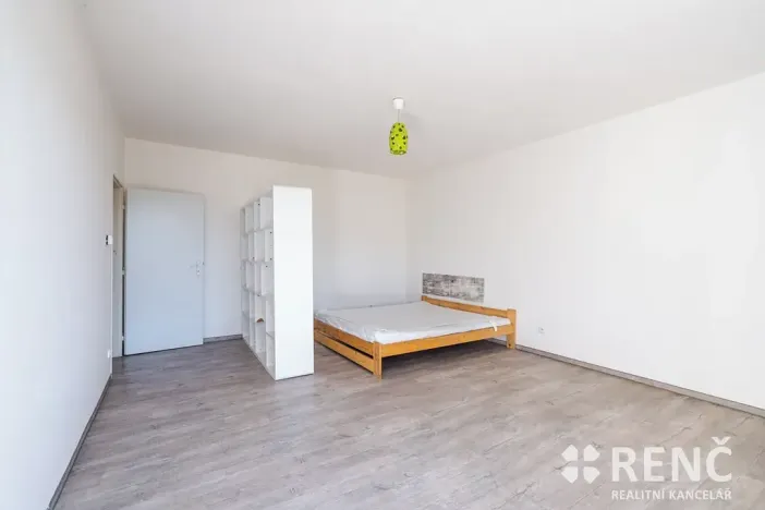 Pronájem bytu 1+1, Drnovice, 52 m2