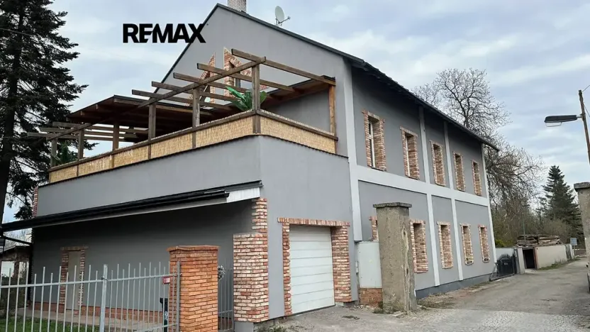 Pronájem bytu 1+kk, Kladno, Uhelná, 30 m2