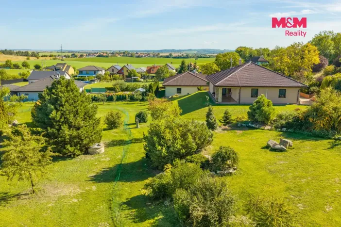 Prodej rodinného domu, Cvrčovice, Školní, 178 m2