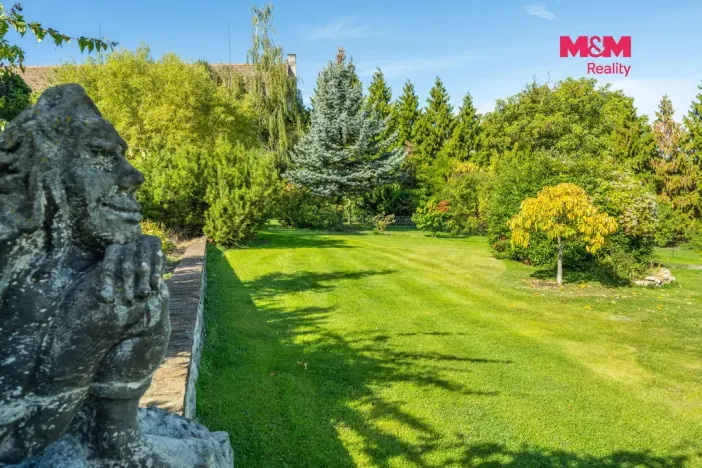 Prodej rodinného domu, Cvrčovice, Školní, 178 m2